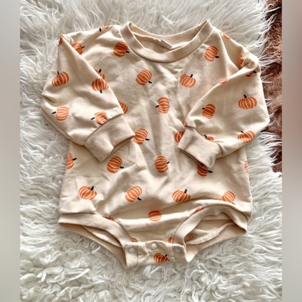 Baby Gender Neutral Fall Theme Pumpkin 🎃 12-24 M Long Sleeve Onesie